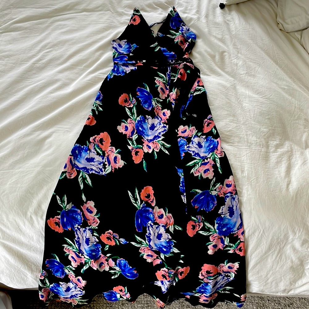 Gorgeous floral maxi dress